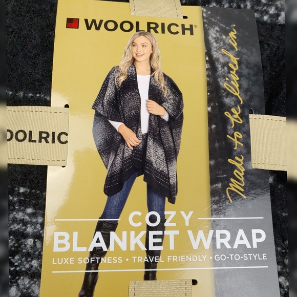 NWT Woolrich $60 Luxe Softness One Size Cozy Doris Stripe Blanket Wrap - Picture 4 of 5